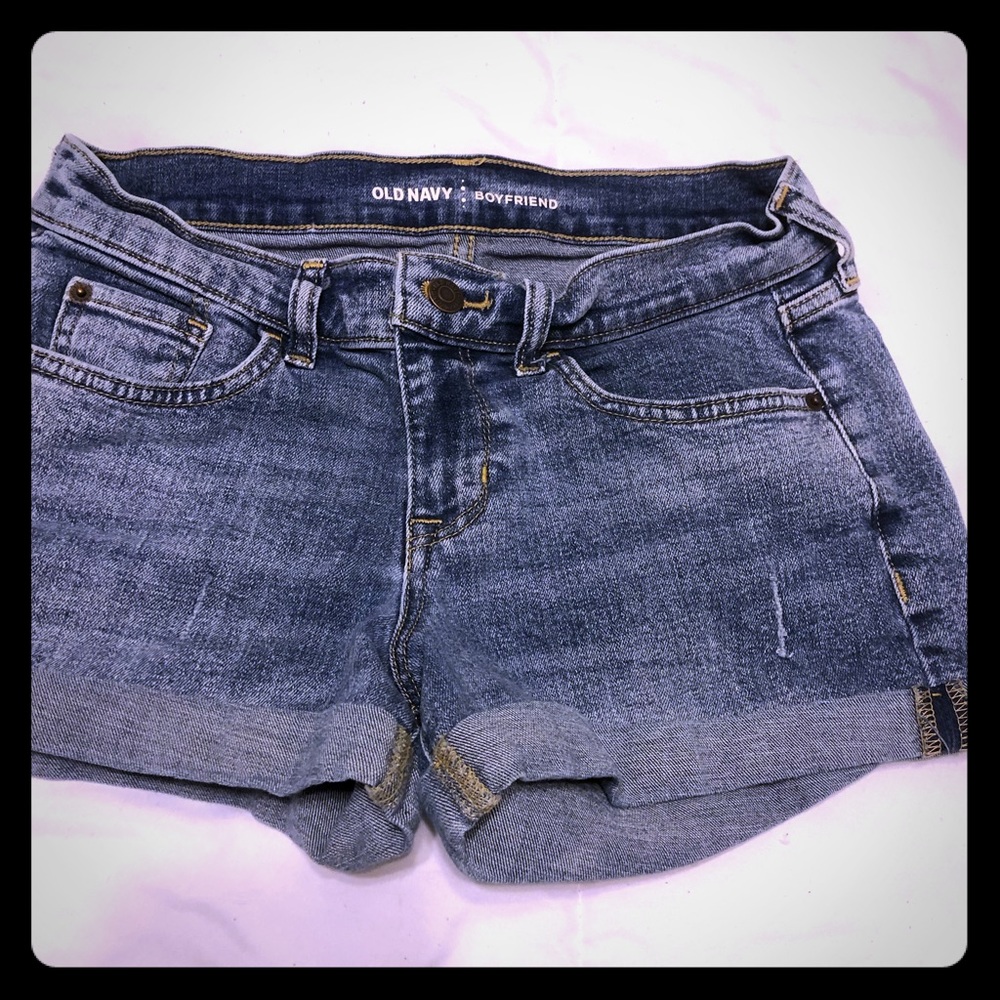 Or navy boyfriend shorts. Size 2. Worn 1-2 times